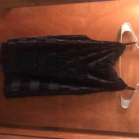Black Velvet Tank - Picture 1 of 4